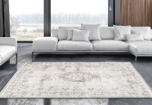 What’s topping the charts at Louis De Poortere?